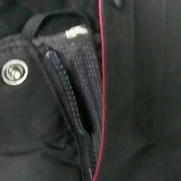 L.L. Bean red and black thinsulated heavy jacket - Picture 12 of 12